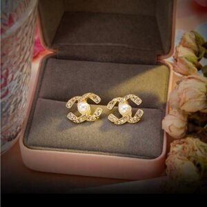 Fashion Jewelry Gold Pearl Accent Earrings❤️